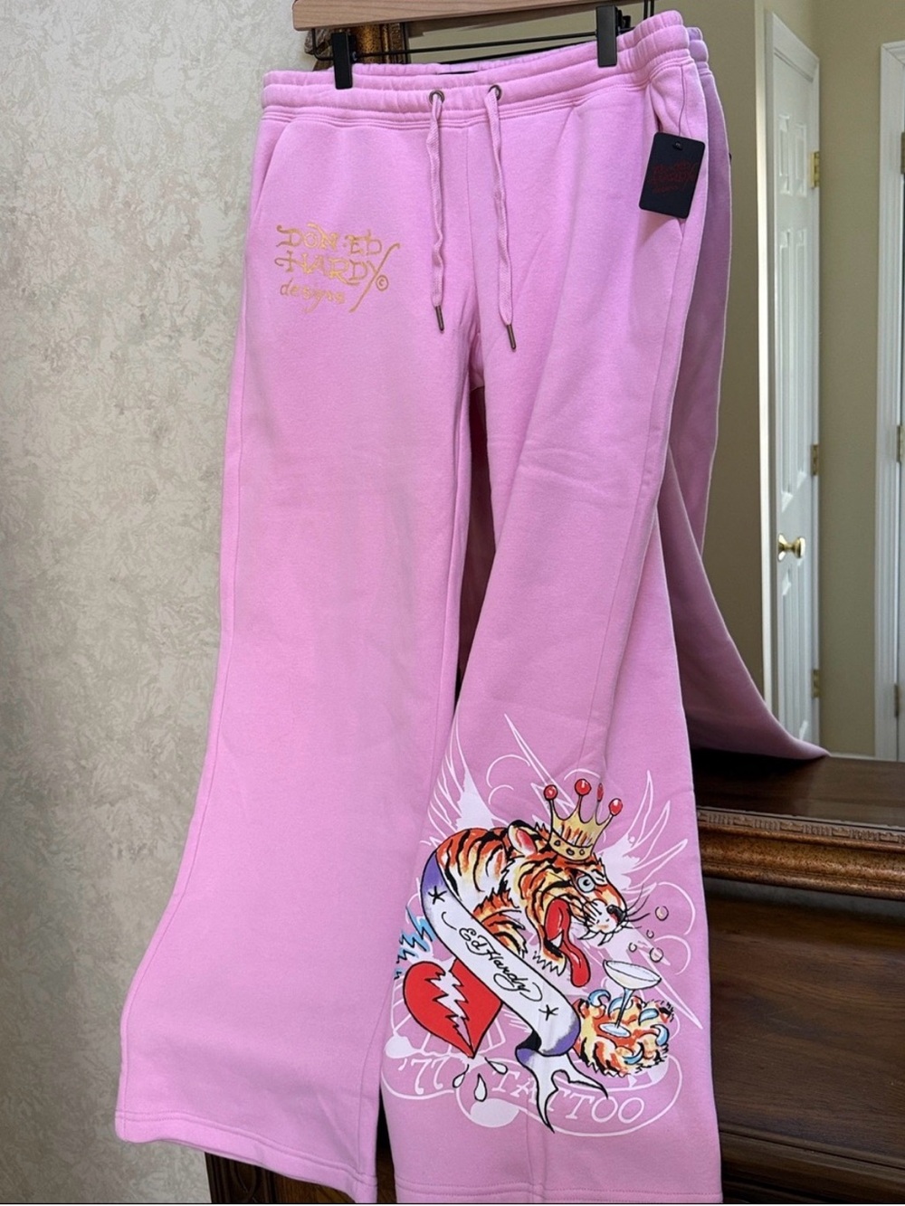 (NWT) Ed Hardy Bubblegum Pink Sweatpants Limited Release (sold out)